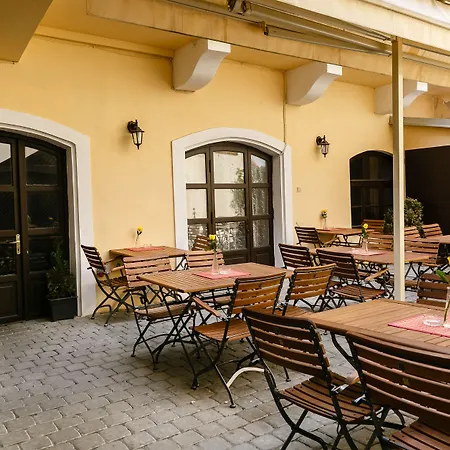 Guest house U Lilie 3*